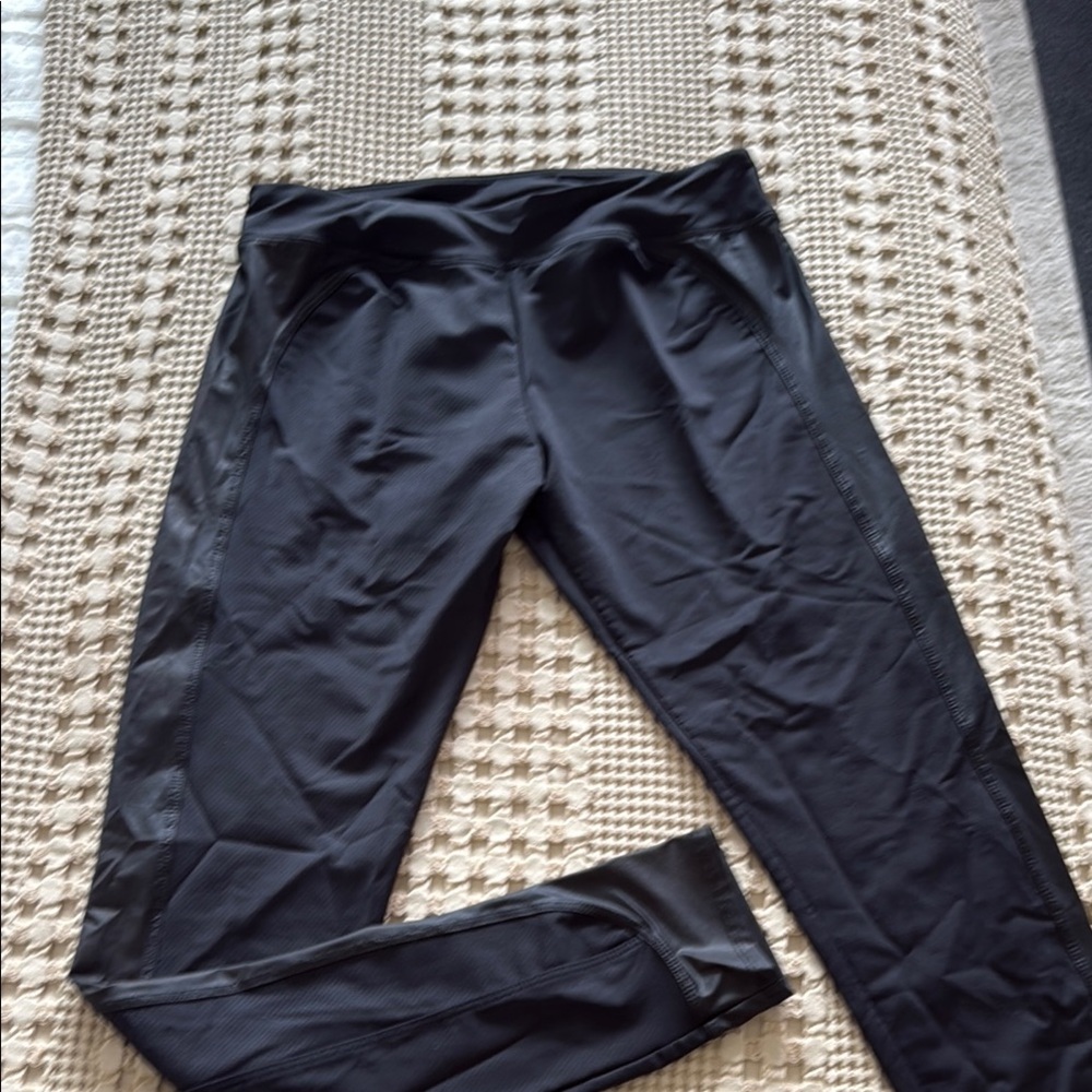 Black Athletic Leggings